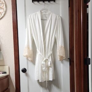 Flora Ivory Satin Heart Lace Robe - L/XL